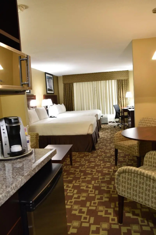 Holiday Inn Express Hotel and Suites St. Charles by IHG - Chambres