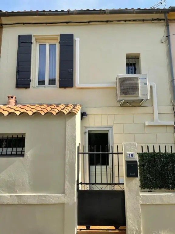 Maison de Ville a 5 Min a Pied de la Tour Luma