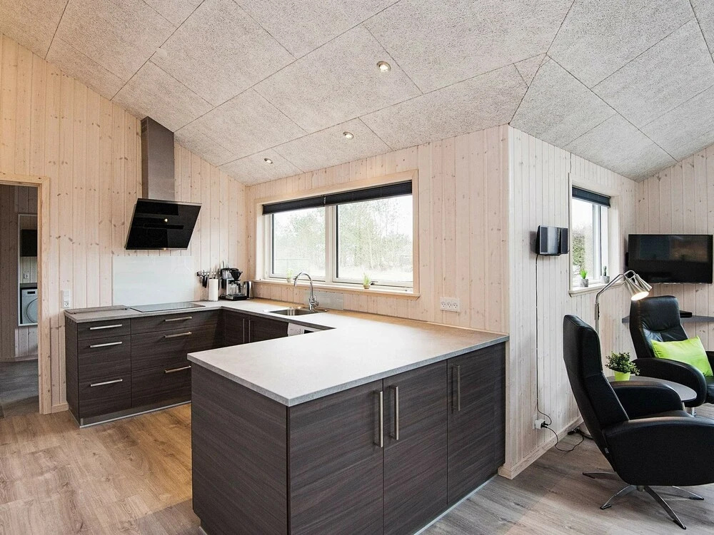 Swanky Holiday Home in Blåvand With Whirlpool - фото 5