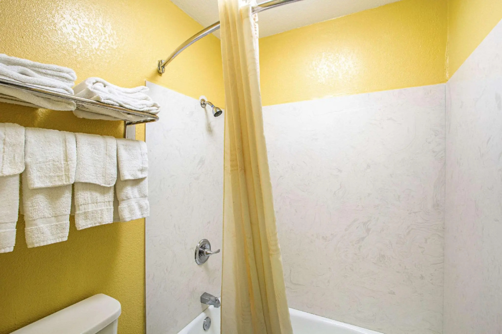 Quadruple Suite