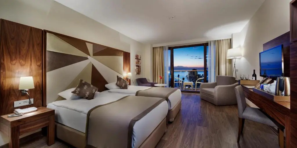 Superior Double room (full double bed)