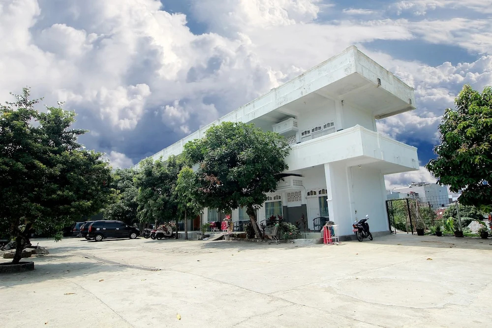 Oyo 1669 Hotel Vista Syariah