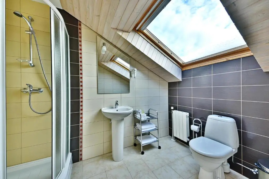 Standard Double Attic room twin beds
