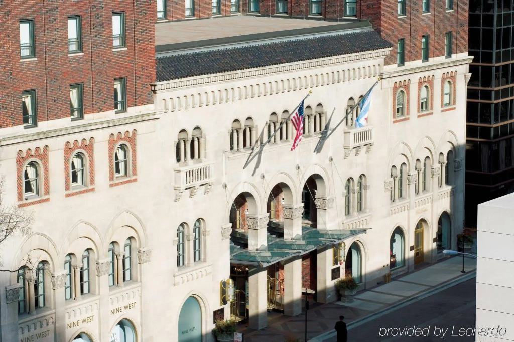 Warwick Allerton - Chicago