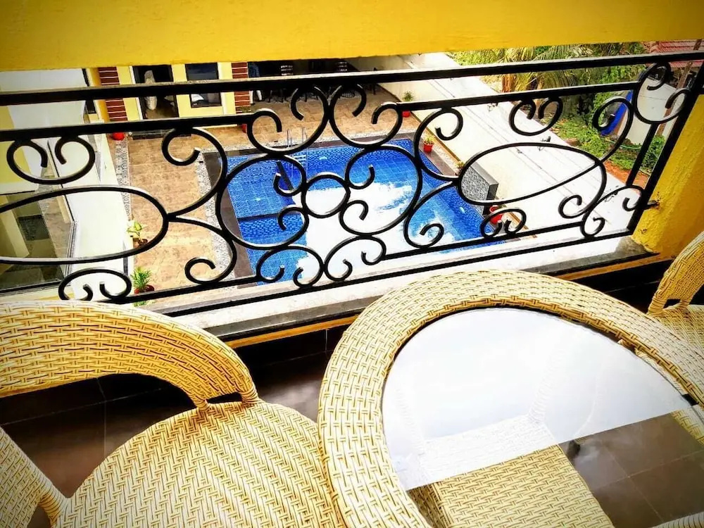 Balcony & Terrace