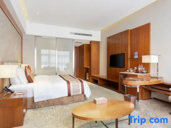 Business Double room (full double bed)