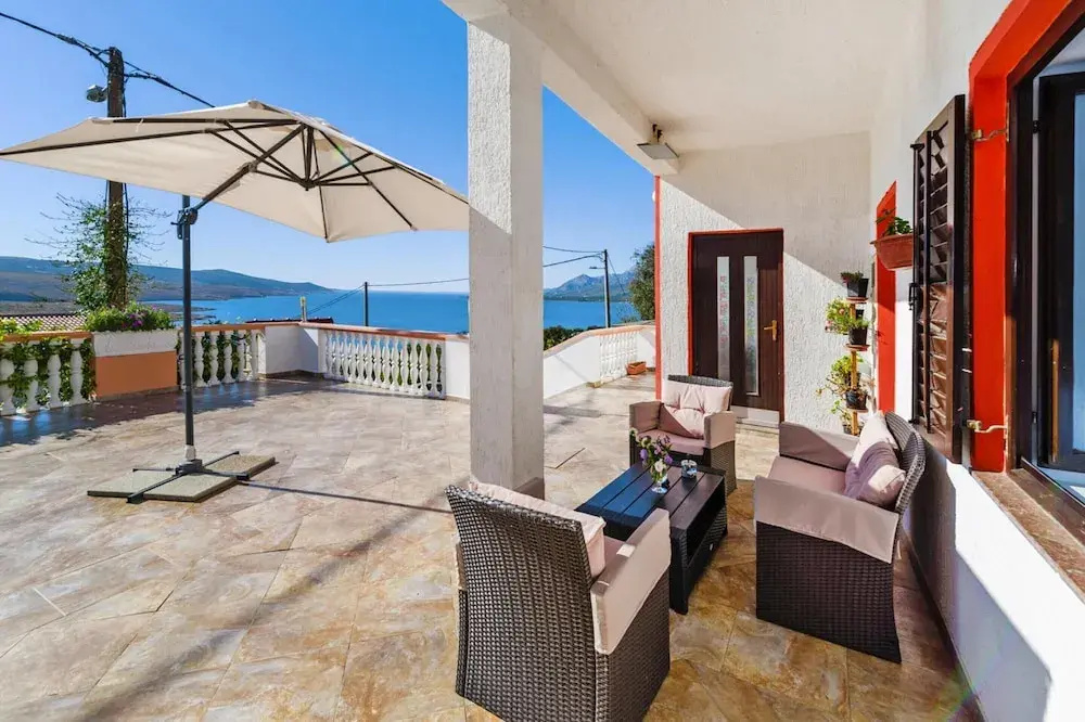 Holiday Home in Rovanjska With Sea Views