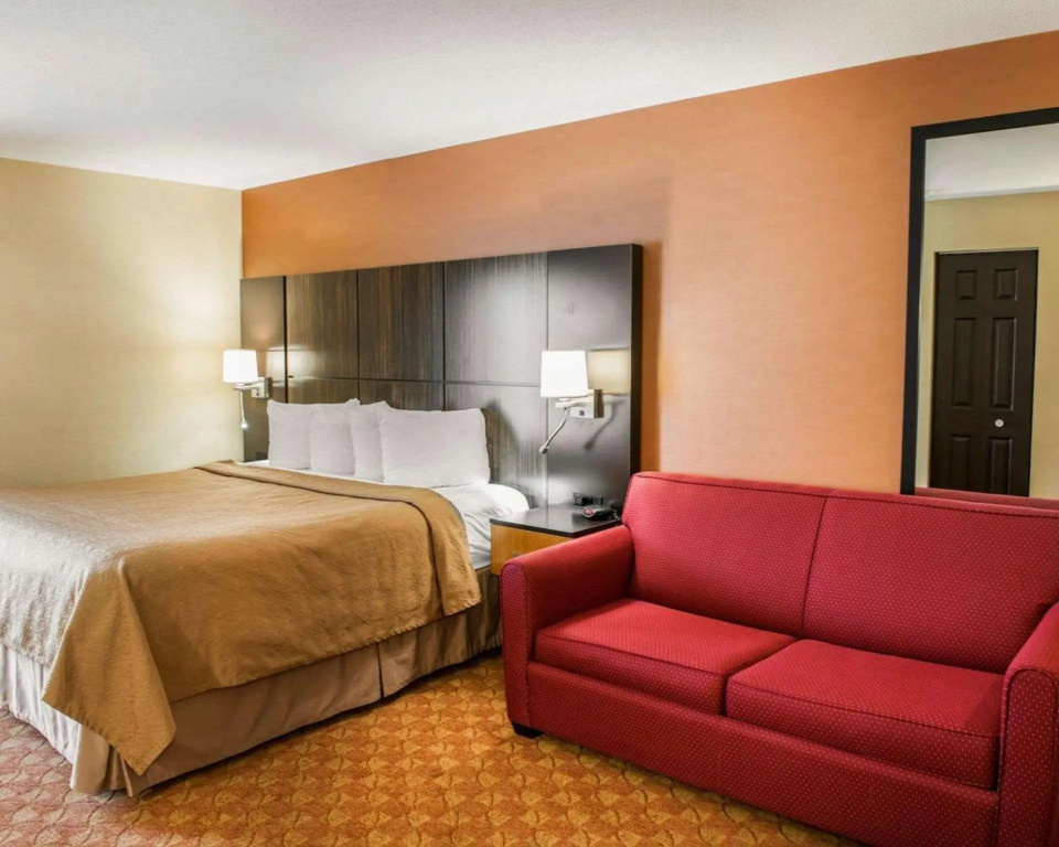 Double Suite (full double bed)