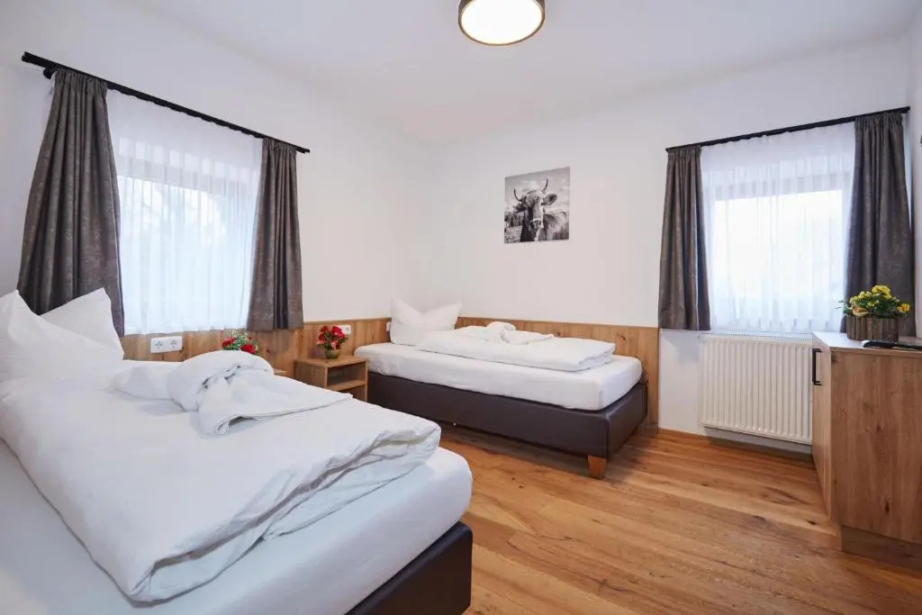 Gasthaus Ulrichshögl - Chambres