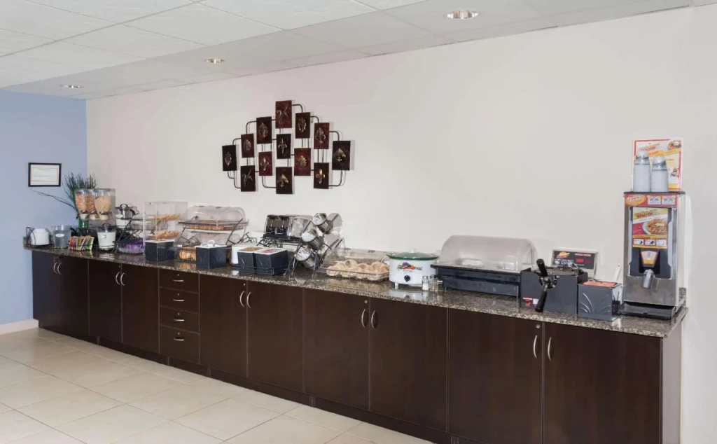 Food & Beverage