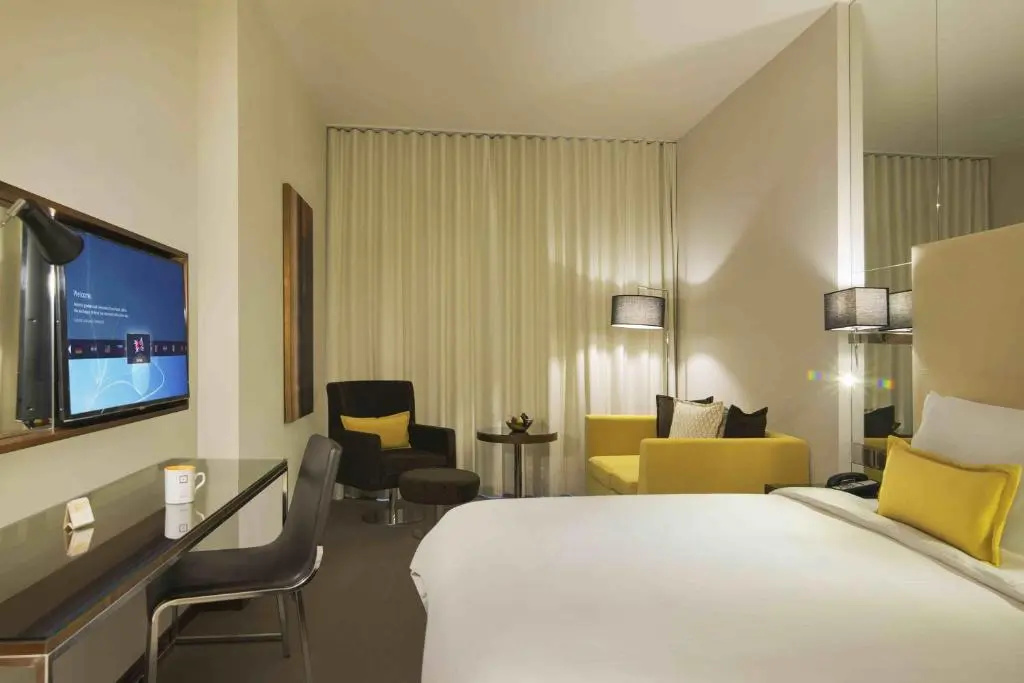 Centro Double room (full double bed)