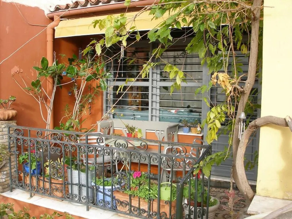 Dream Studio w h Private Balcony Central Athens
