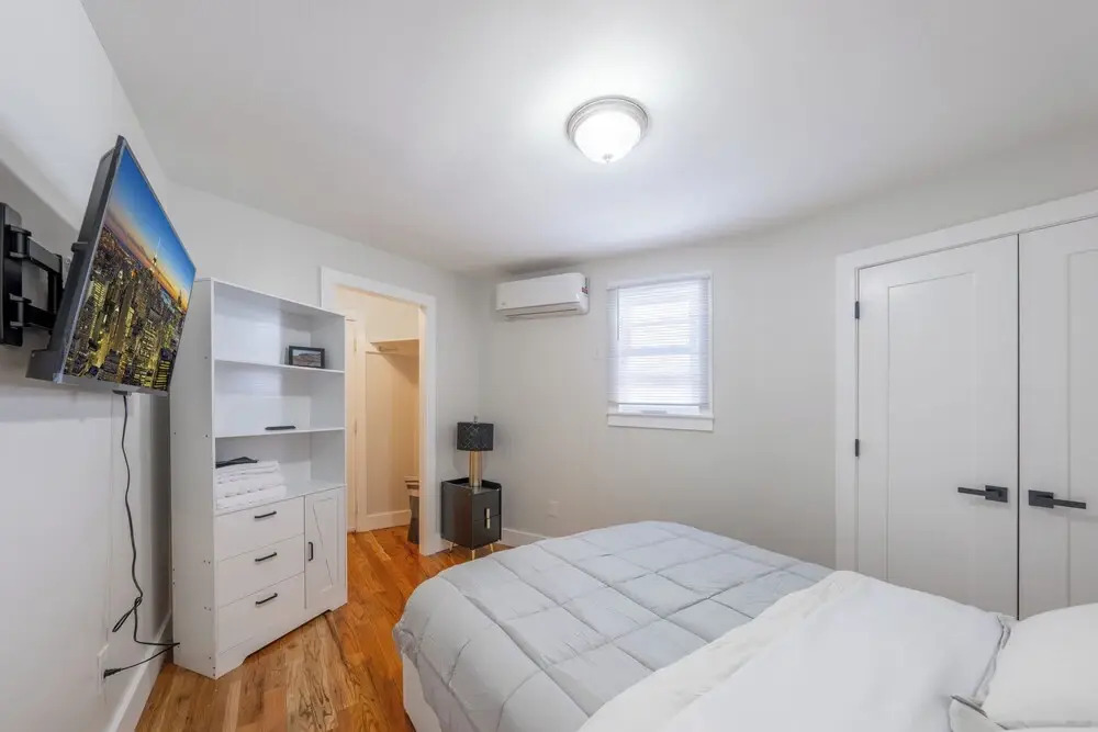 Modern 2BR North Ironbound Apartment — фото 4