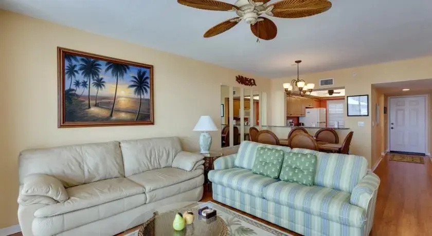 Hibiscus Pointe 342