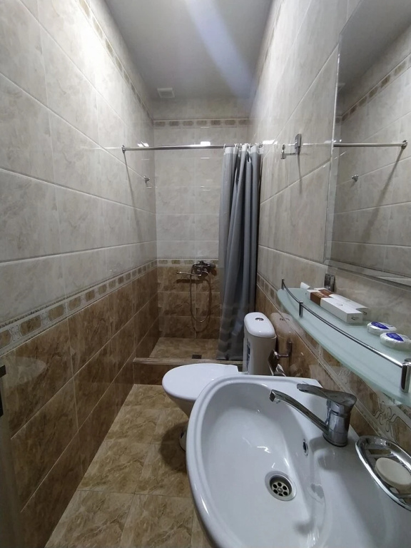 "Orom" Guests House