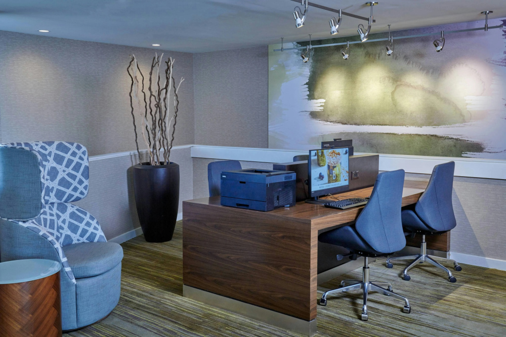 Courtyard by Marriott Indianapolis Castleton — 2