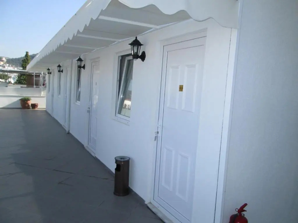 Standard Double room with balcony and with sea view (full double bed)