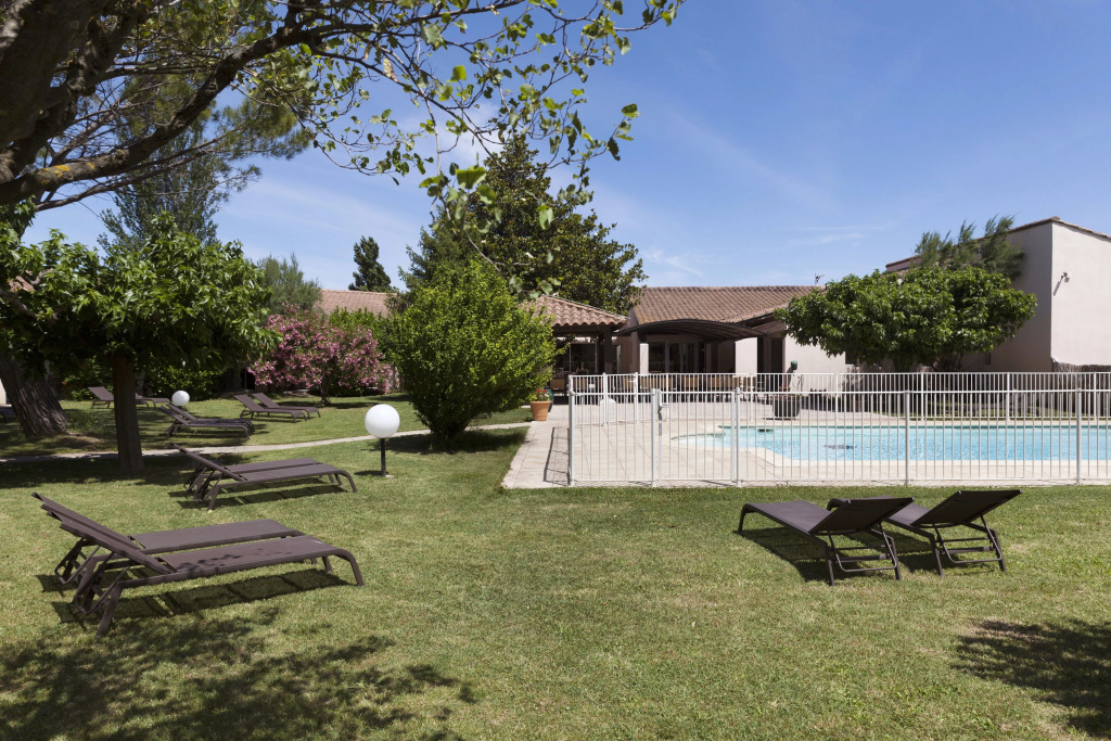 Hôtel Paradou Avignon Sud - Général