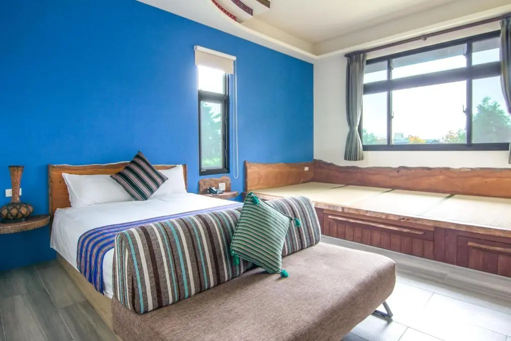 Deluxe Double room (full double bed)