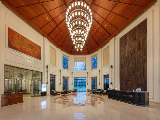 Riyuewan Legend Hotel in Wanning
