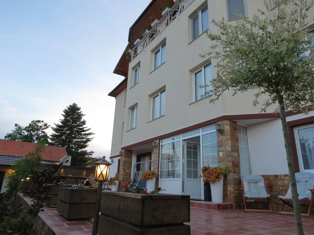 Villa Aurora