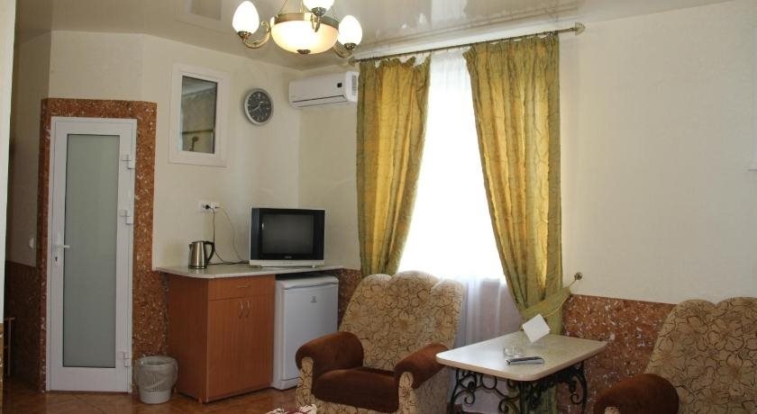 Alexandr House — 4
