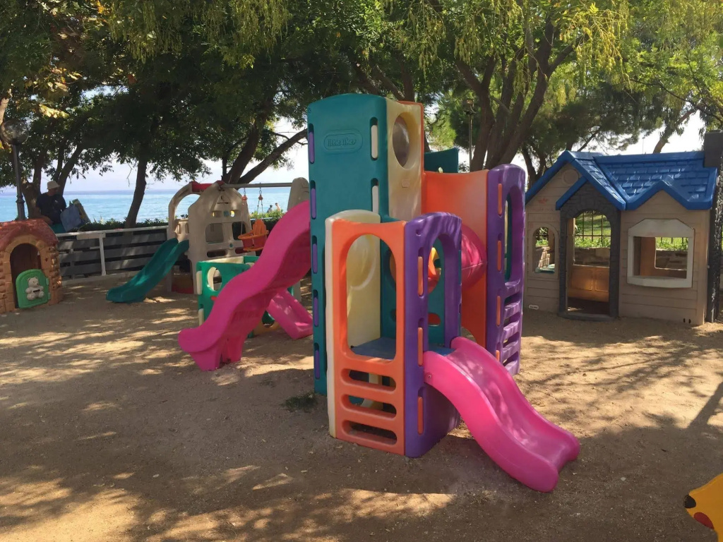 Naias Beach Hotel - Général