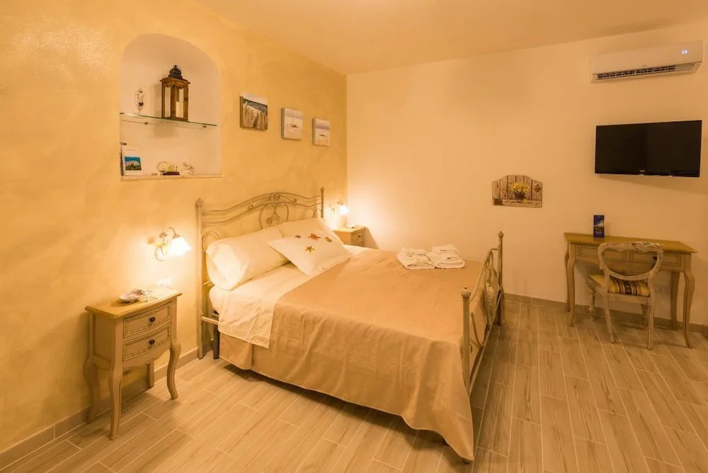 Standard Triple room with balcony