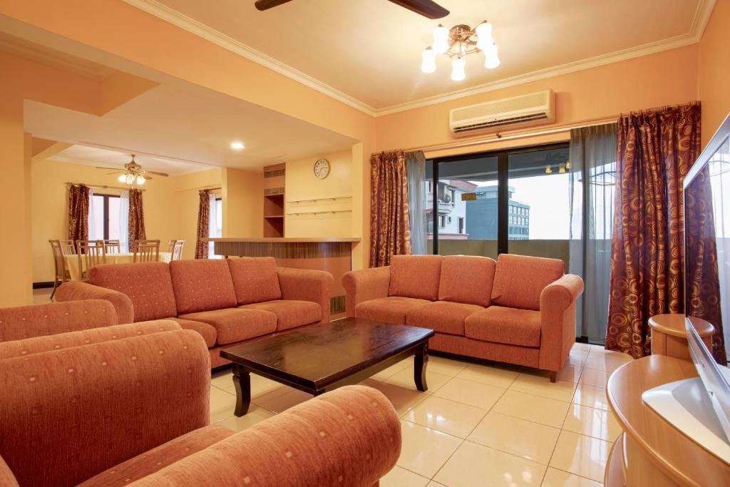 Marina Vacation Condos @ Marina Court Resort Condominium