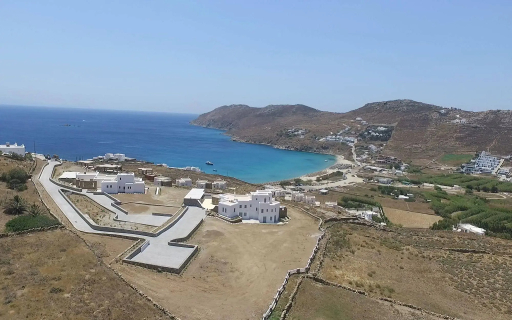 Beach & Waterfront