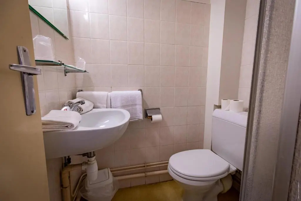 Economy Triple room