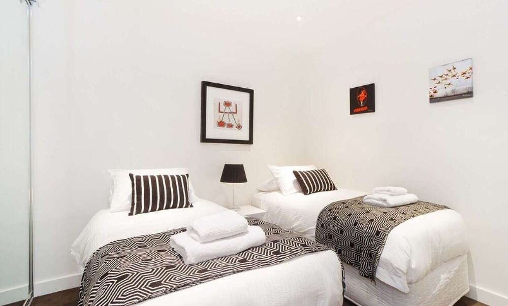 Espresso Apartments - Smart Modern St Kilda