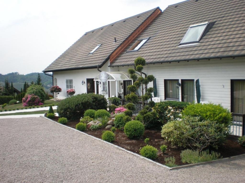 Landhaus Schoenen image