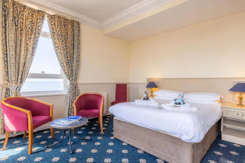 Standard Double room with sea view (full double bed)