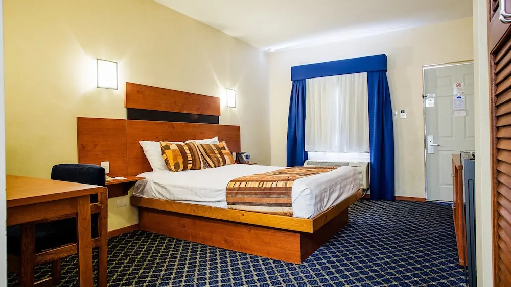 American Inn Hotel & Suites Hidalgo del Parral - Chambres