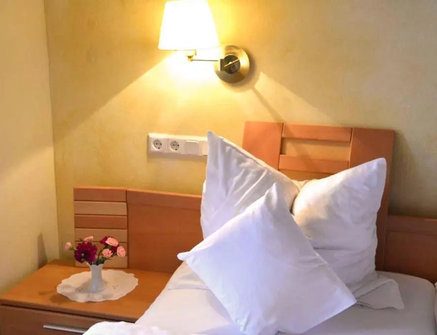 Hotel Zur Post Meerfeld - Chambres