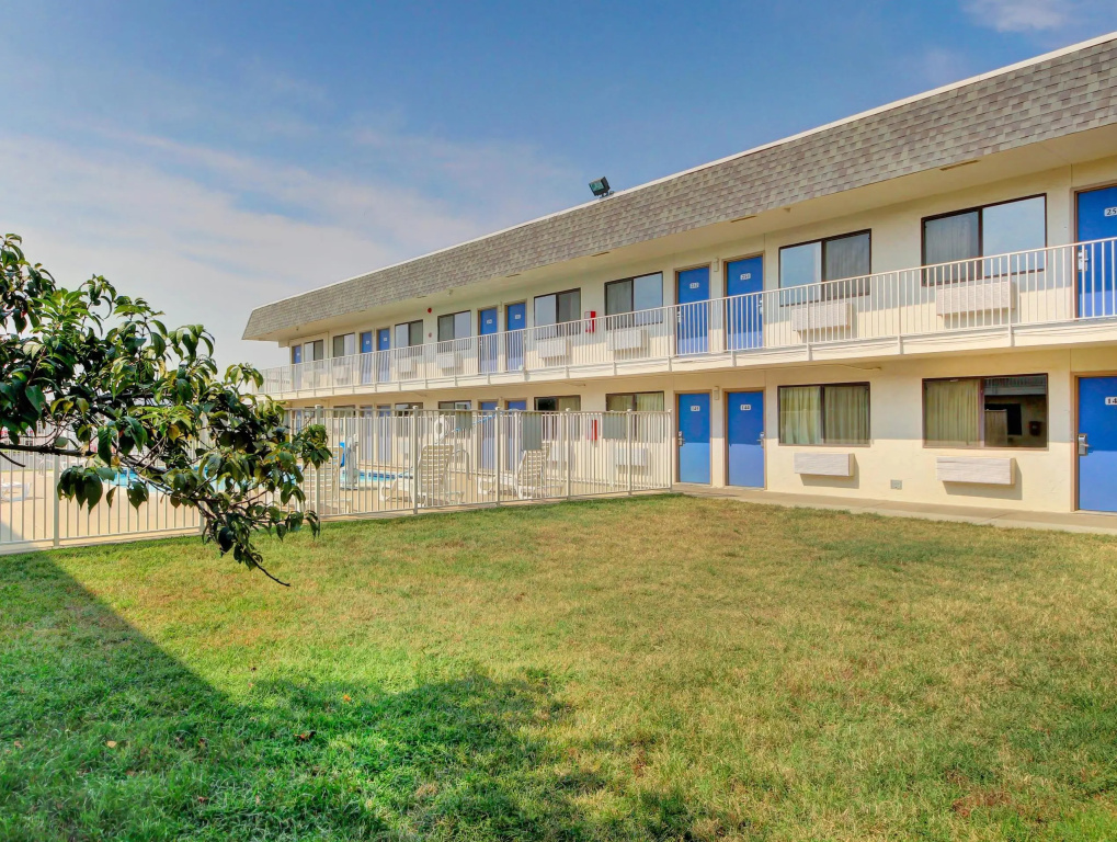 Motel 6 Wichita, KS