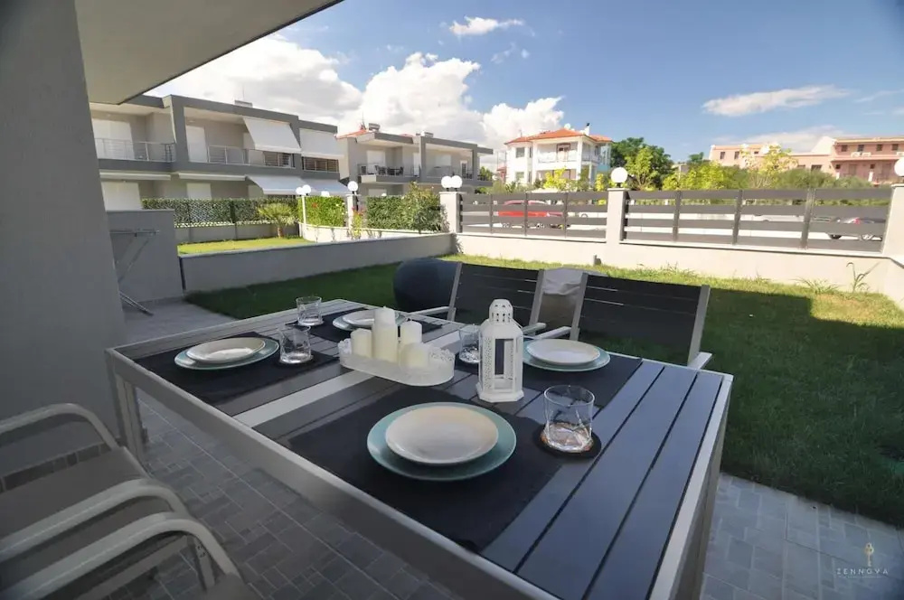 Zennova 24 Nikiti Flow Family Apt
