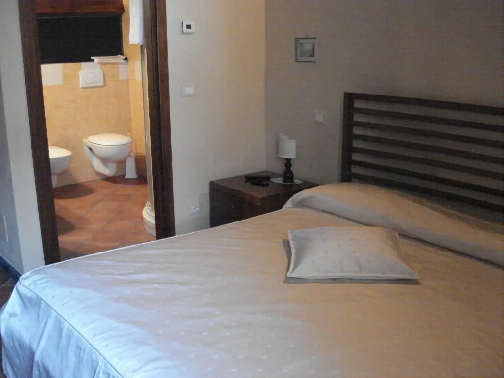 Standard Double Attic room (full double bed)