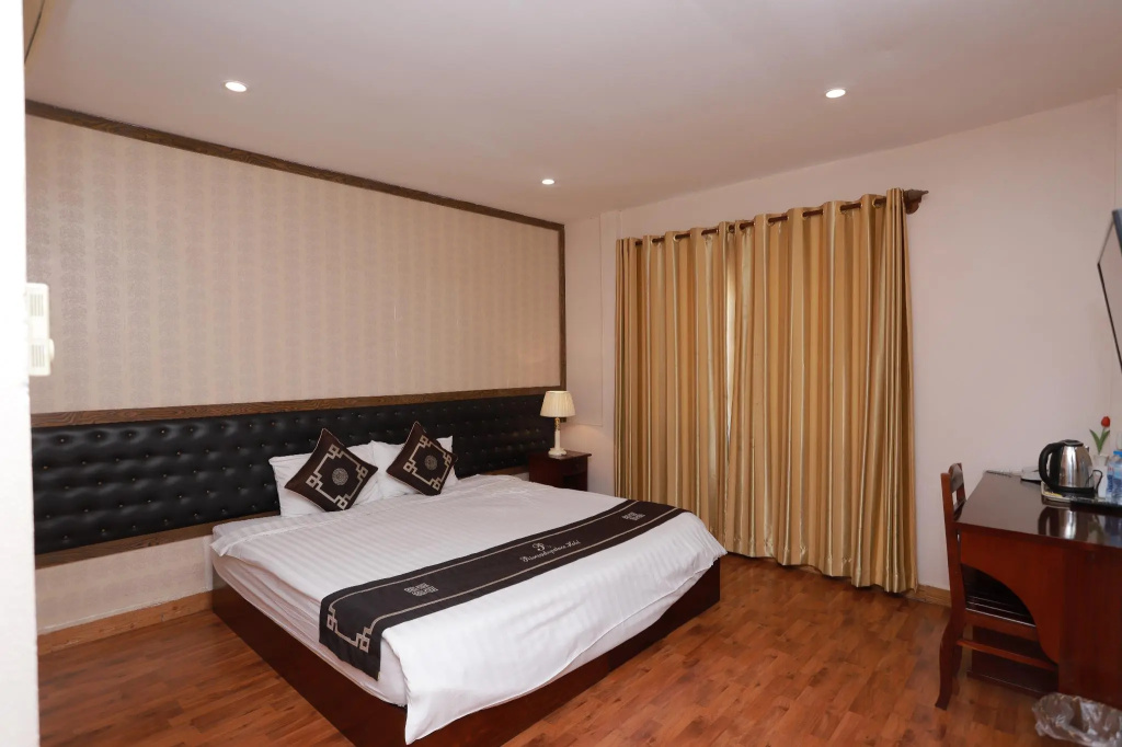 Superior Double room (full double bed)