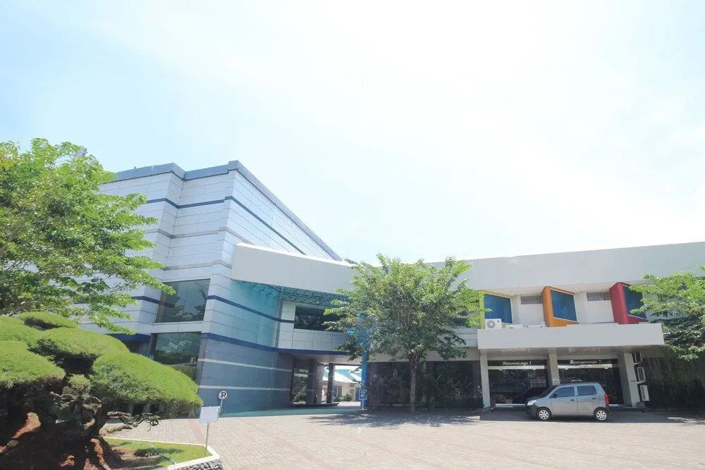Airy Bandara Ahmad Yani Arteri Utara D4 Semarang
