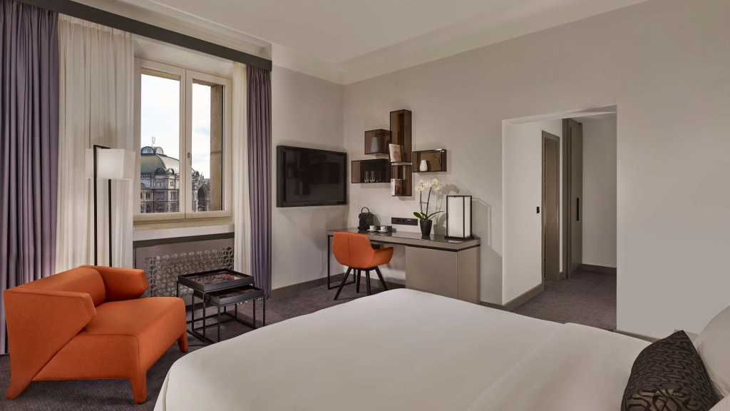 Executive Double room (full double bed)