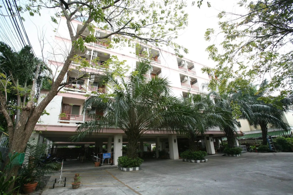 Beerapan Hotel — фото
