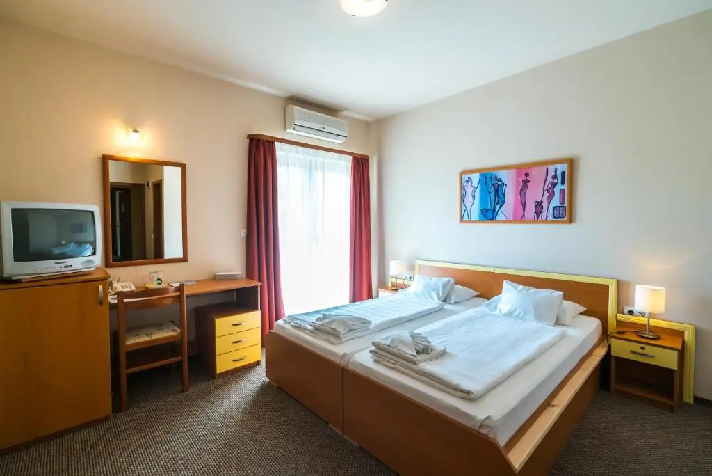 Beach Hotel - Chambres