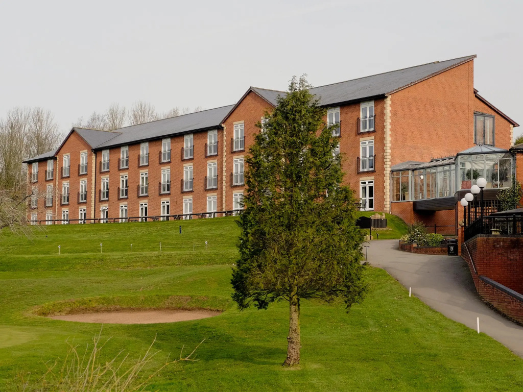 Deluxe Double room (full double bed)