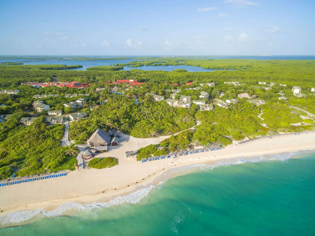 Beach & Waterfront