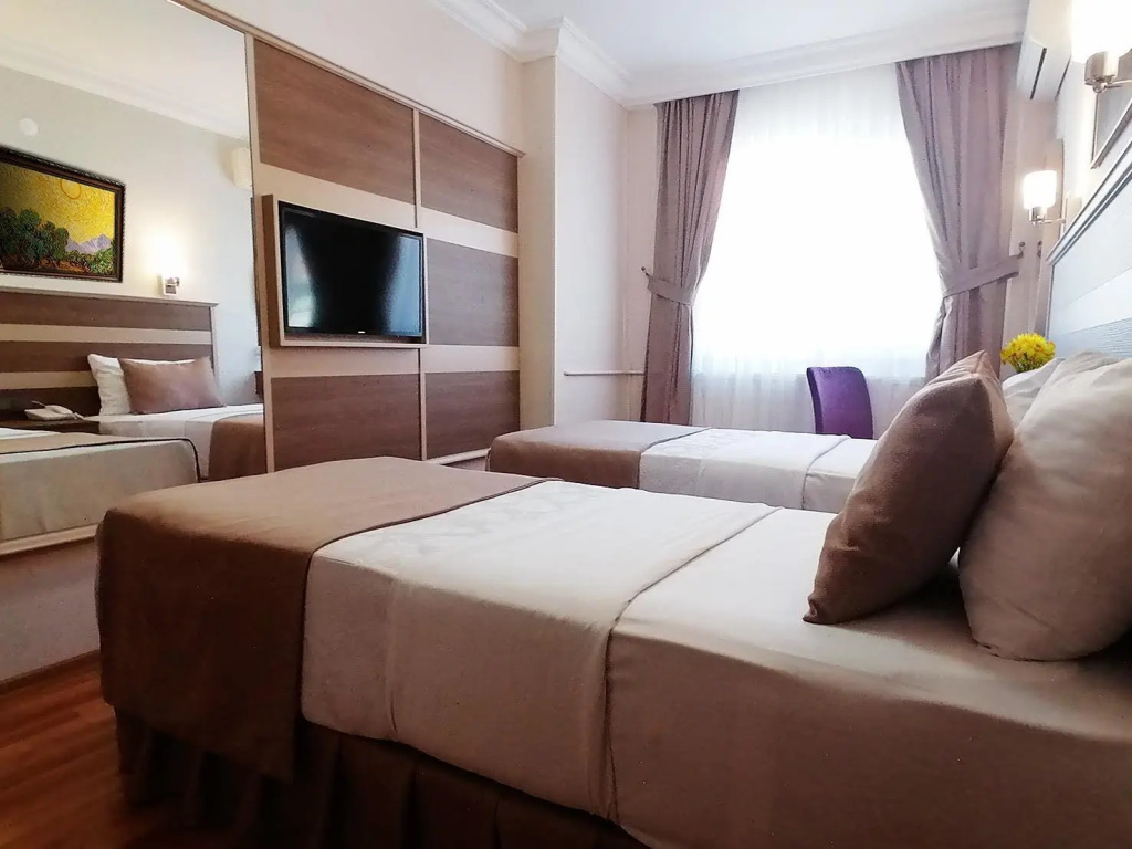 Economy room