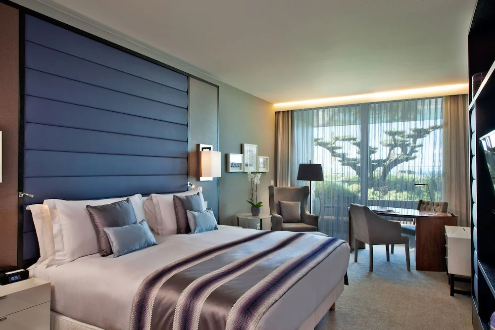 Standard room with balcony