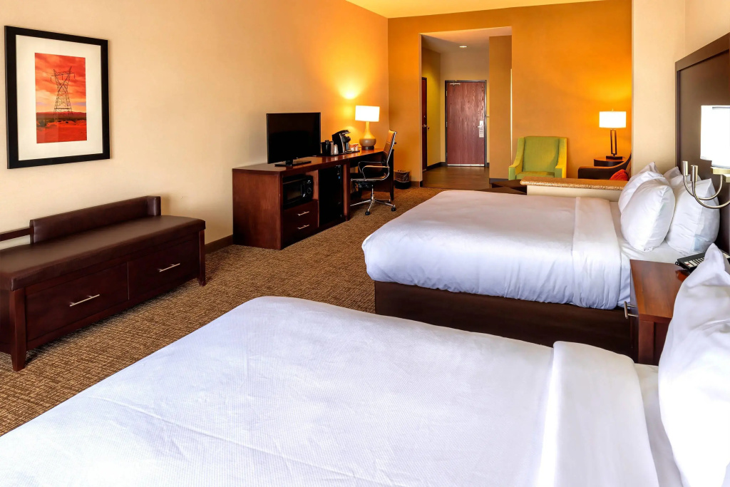 Quadruple Suite