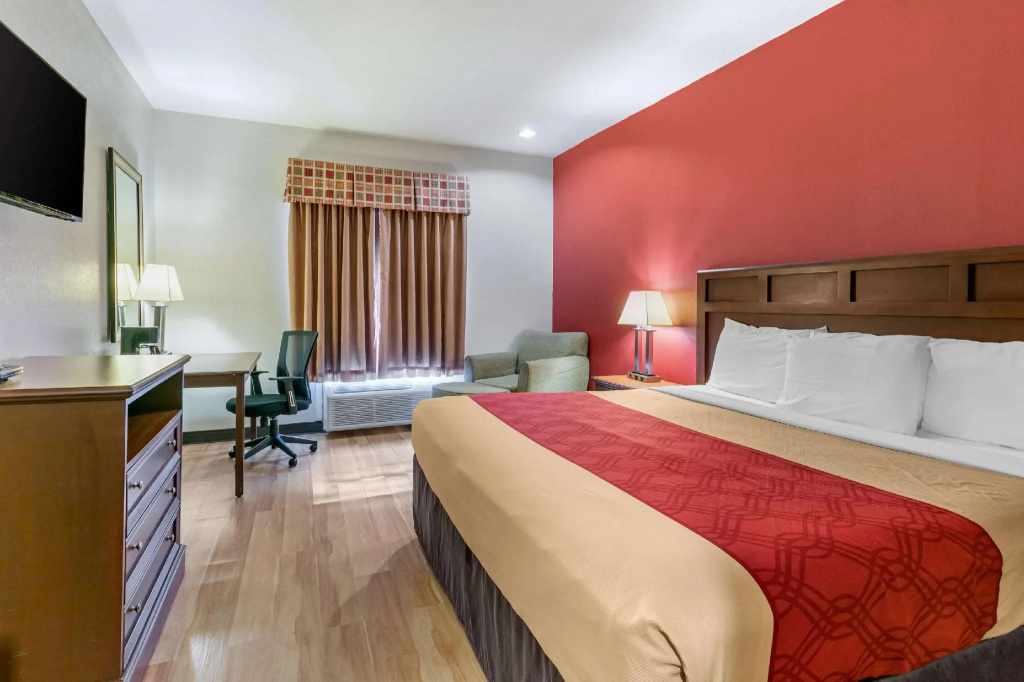 Standard Double room (full double bed)